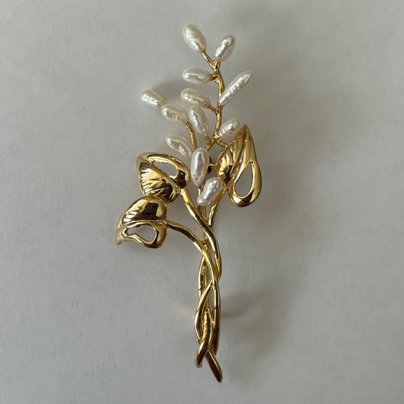 Signed Duri©️Freshwater Pearl Brooch - Picture 2 of 16